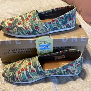 Toms Classic Cactus Print Size 8.5
